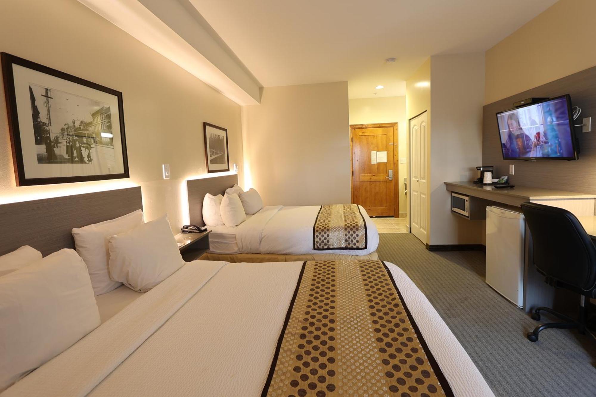 Days Inn By Wyndham Surrey Exteriör bild